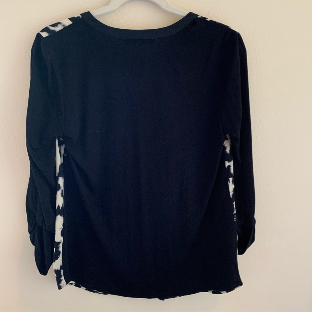 Daniel Rainn Mixed Material Abstract Tab Blouse - image 4